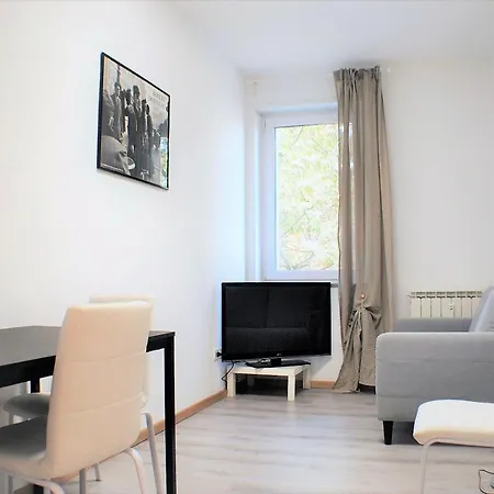 Casa Leonardo ميستر